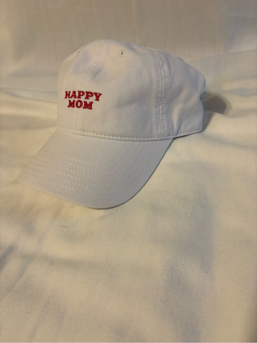 White "Happy Mom" Embroidered Baseball Cap